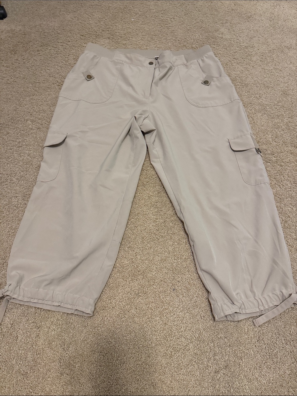 Women’s Beige Cargo Capris with Adjustable Drawstring Hem